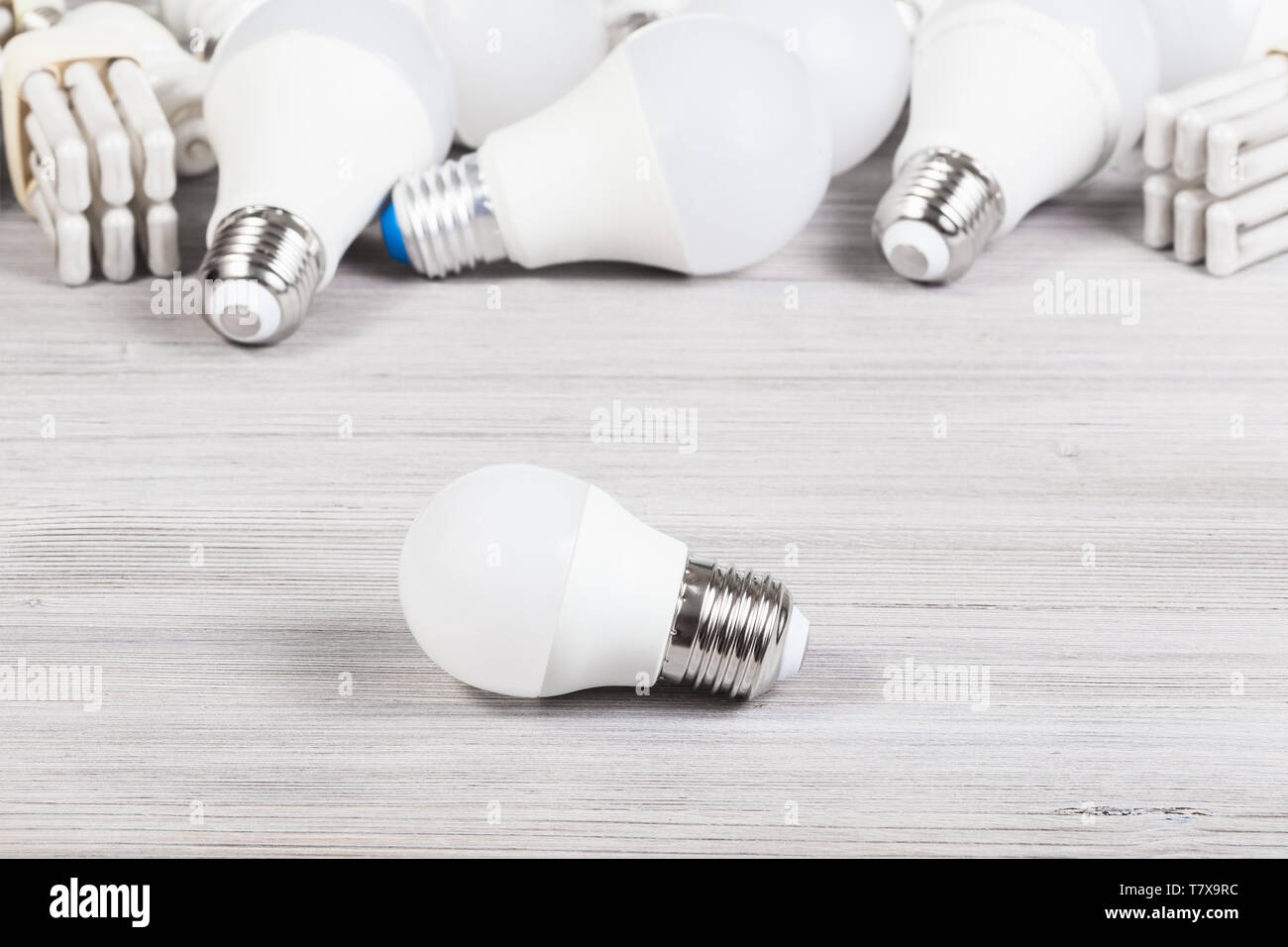 Pile of lamps hi-res stock photography and images - Alamy