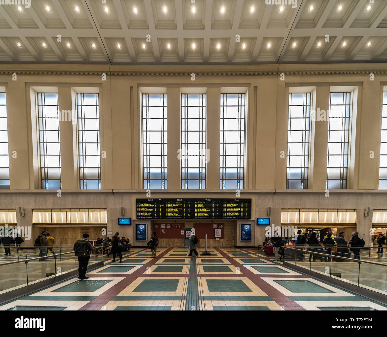 north-railways-station-hi-res-stock-photography-and-images-alamy