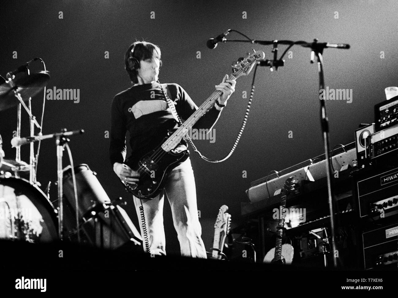 Pink floyd animals Black and White Stock Photos & Images - Alamy