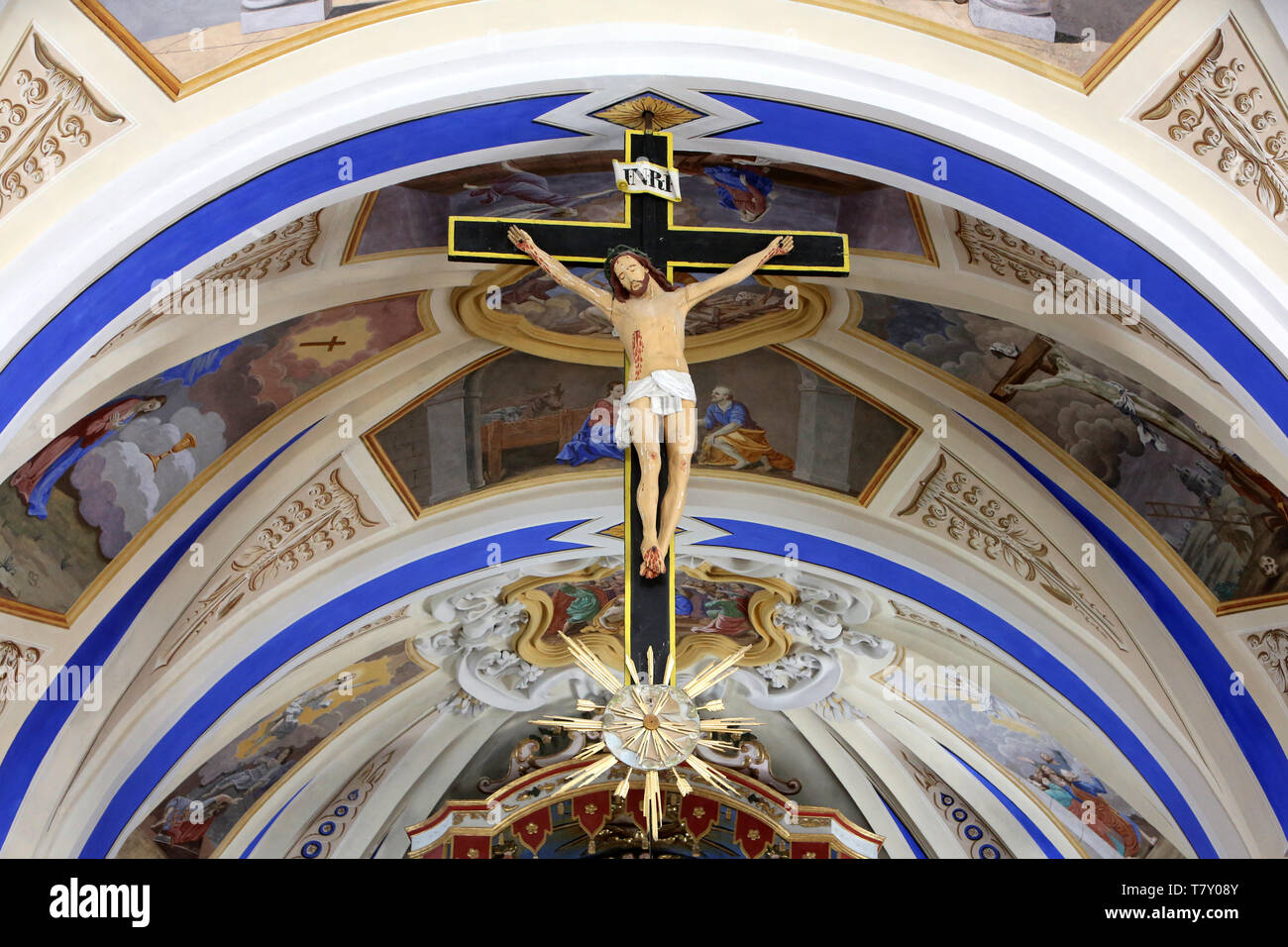 Page 3 Statue Of Jesus Crucifixion High Resolution Stock Photography And Images Alamy