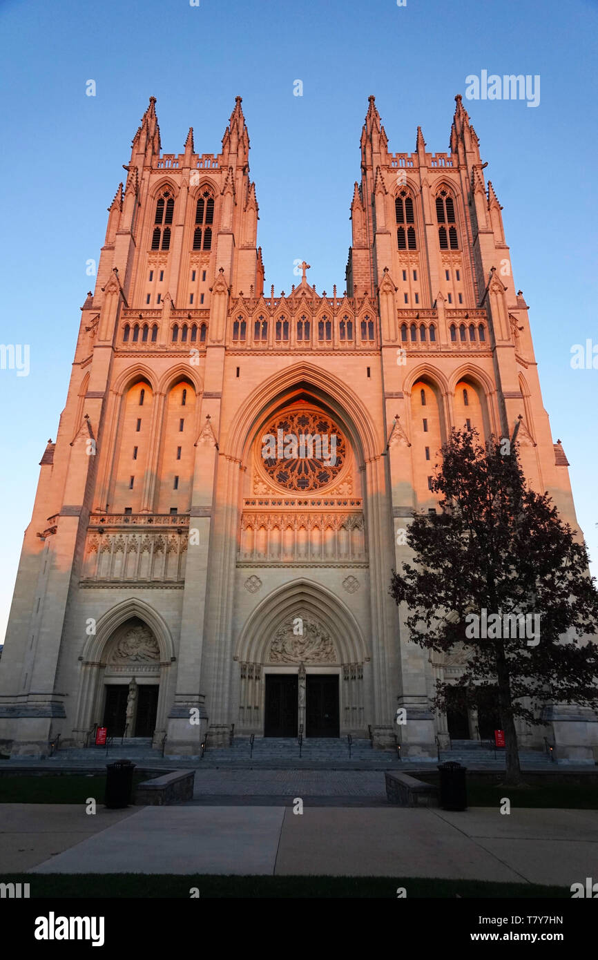 Washington National Cathedral aka Cathedral Church of Saint Peter and Saint Paul in the City and Diocese of Washington,.Washington D.C.USA Stock Photo