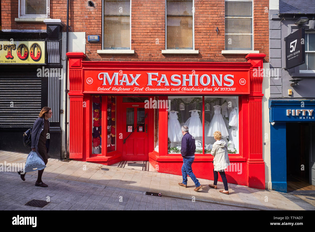 Max Fashions shop for school uniforms and first communion wear in Waterloo Street, Londonderry, Northern Ireland Stock Photo