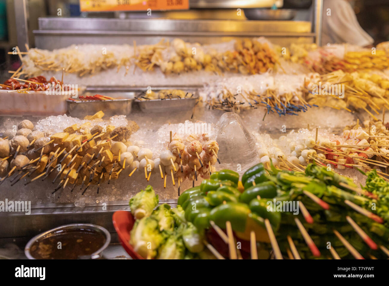 Street food in Kuala-Lumpur Stock Photo - Alamy