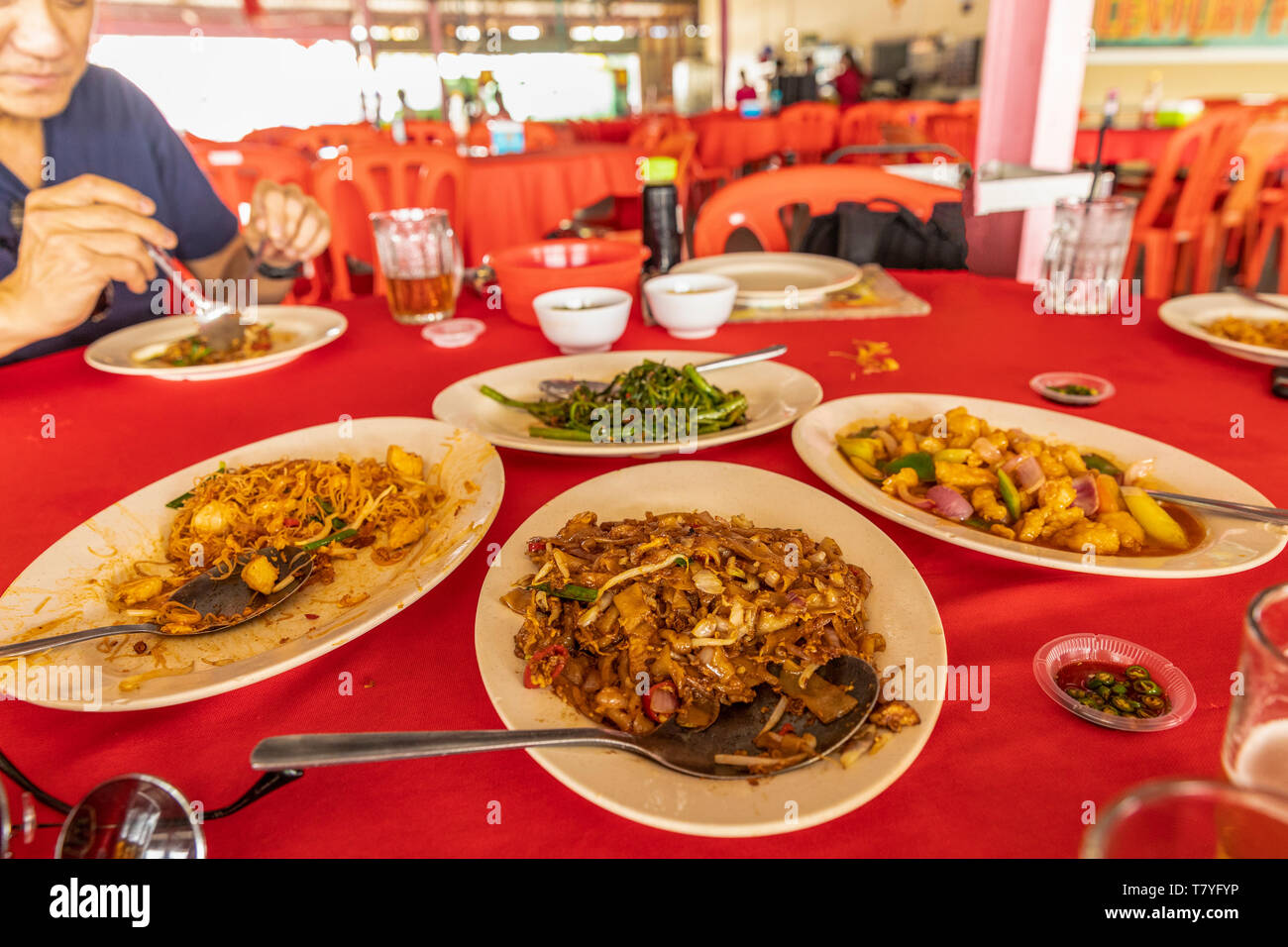 Street food in Kuala-Lumpur Stock Photo - Alamy