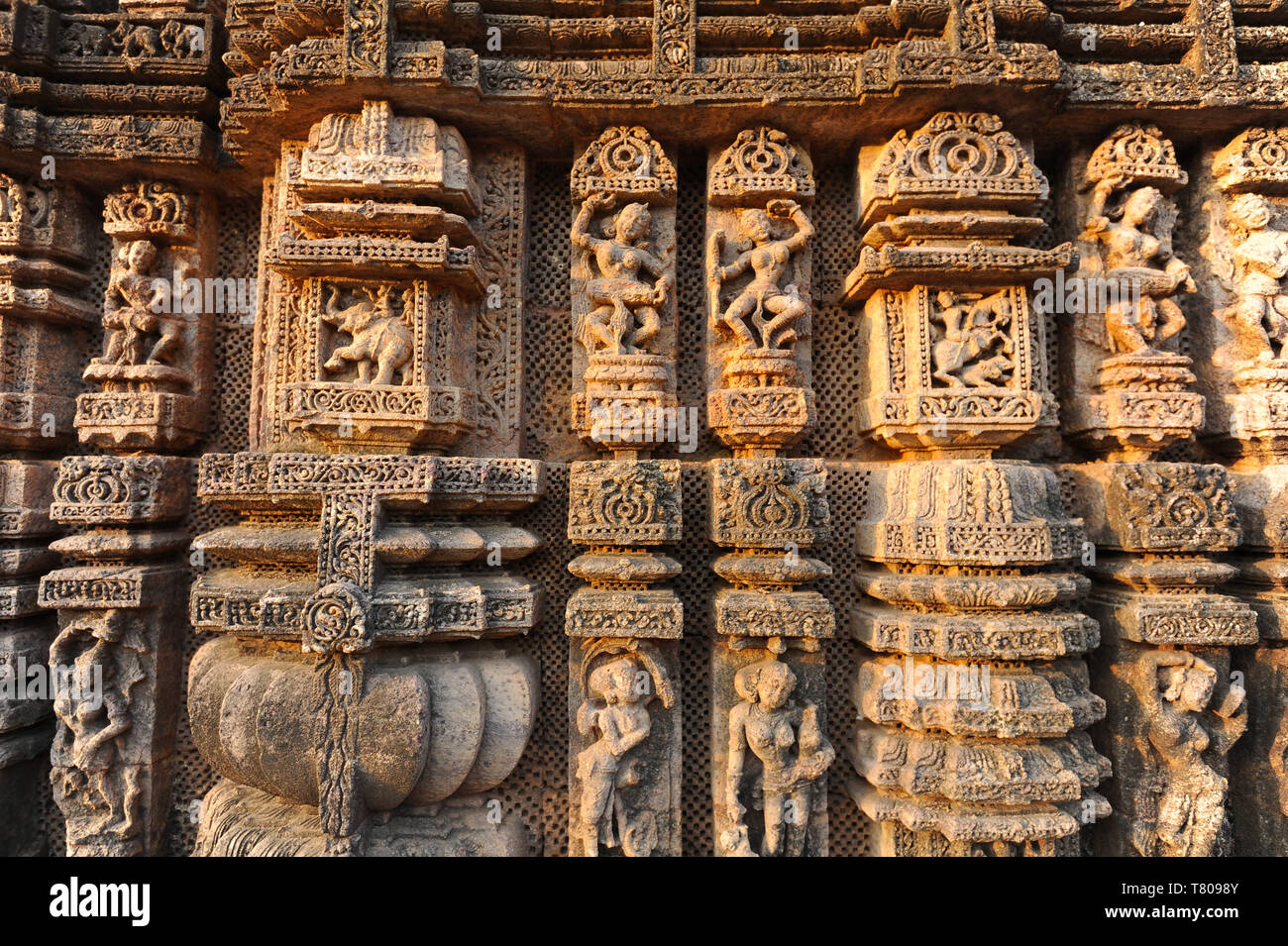 Ornately carved dancers and musicians on the Kalinga style Konark Sun Temple to Surya, UNESCO World Heritage Site, Odisha, India, Asia Stock Photo