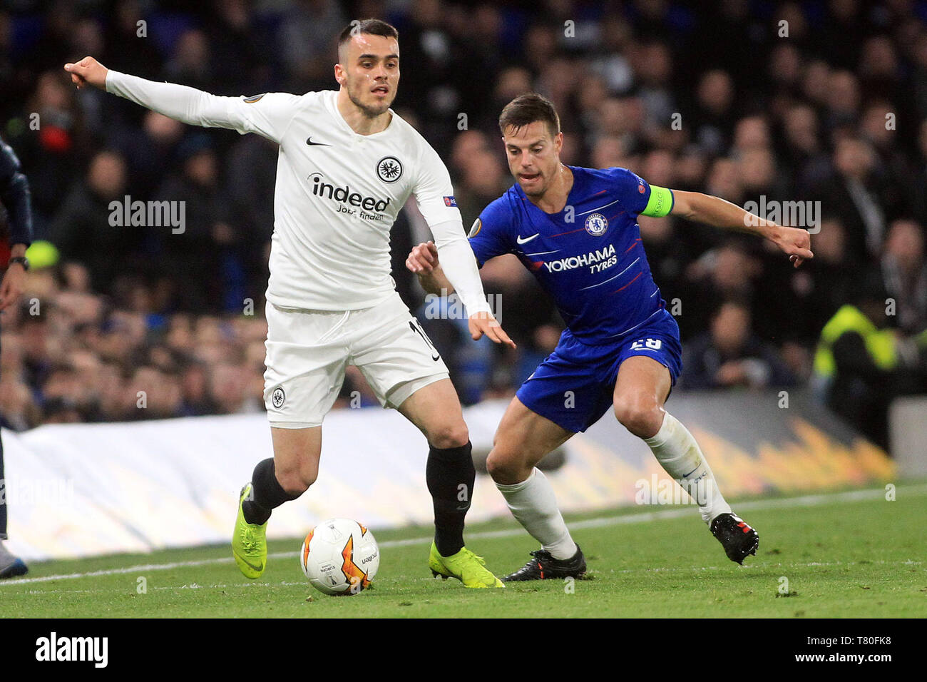 London, UK. 09th May, 2019. Sebastian Rode of Eintracht Frankfurt (L) in action with Cesar Azpilicueta of Chelsea (R). UEFA Europa league match, semi- final, 2nd leg match, Chelsea v Eintracht Frankfurt at Stamford Bridge in London on Thursday 9th May 2019. this image may only be used for Editorial purposes. Editorial use only, license required for commercial use. No use in betting, games or a single club/league/player publications . pic by Steffan Bowen/Andrew Orchard sports photography/Alamy Live news Credit: Andrew Orchard sports photography/Alamy Live News Stock Photo