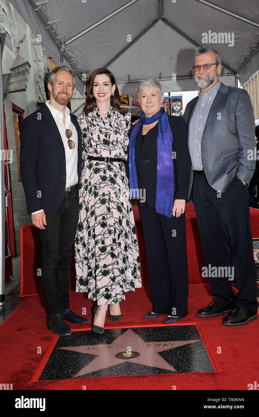 Los Angeles, California, USA. 9th May, 2019. Adam Shulman, Anne Hathaway, Kate McCauley Hathaway, Gerald Hathaway at the induction ceremony for Star on the Hollywood Walk of Fame for Anne Hathaway, Hollywood Boulevard, Los Angeles, CA May 9, 2019. Photo By: Michael Germana/Everett Collection Credit: Everett Collection Inc/Alamy Live News Stock Photo