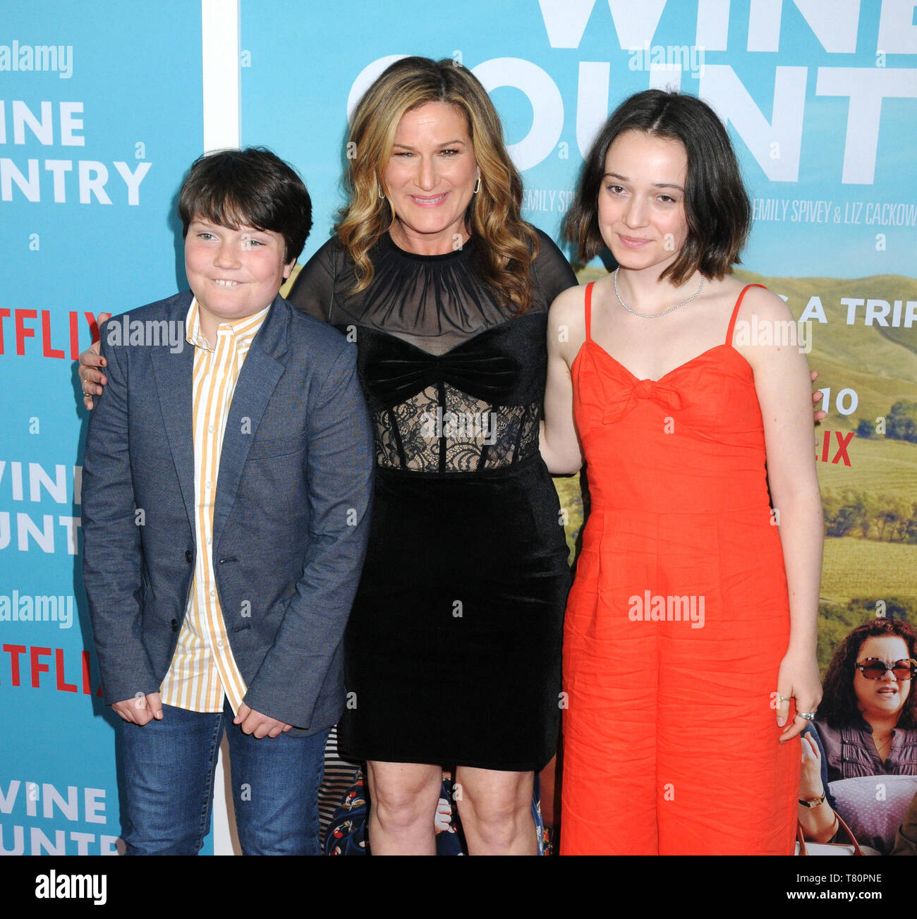 Ana Gasteyer and children at the World Premiere of "WINE COUNTRY" at