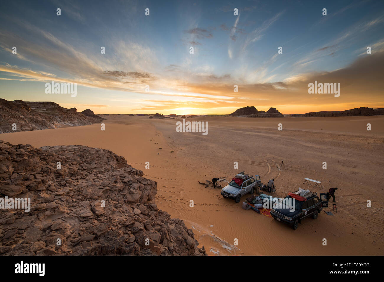 Expedition jeeps in Northern Chad, Africa Stock Photo