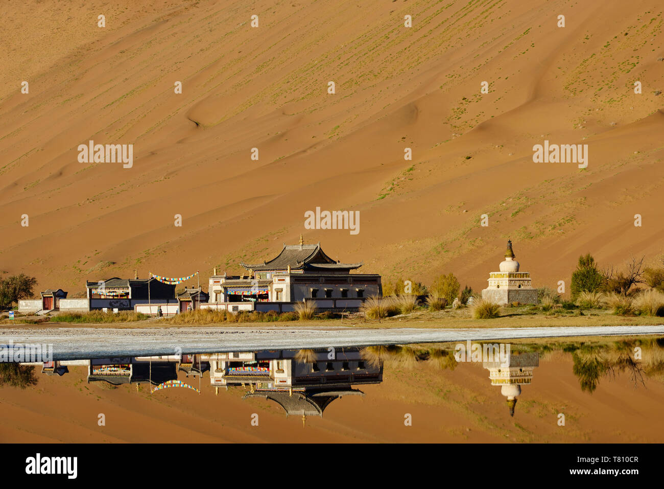 Mongol monastery of Badain Jilin, Badain Jaran Desert, Gobi Desert, Inner Mongolia, China, Asia Stock Photo