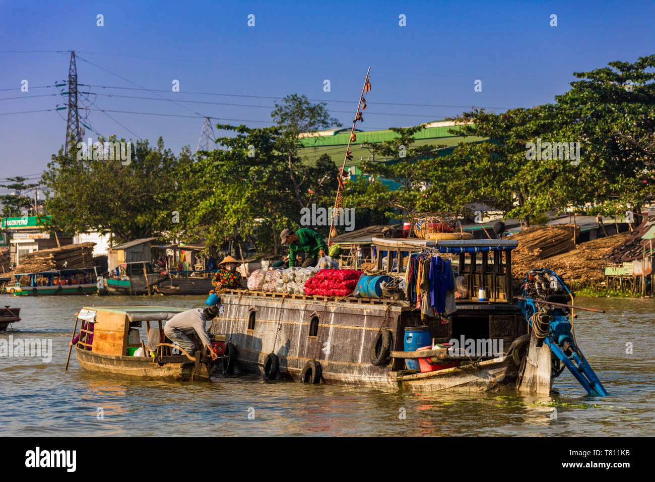 The floating market outside Can Tho, Vietnam, Indochina, Southeast Asia, Asia Stock Photo