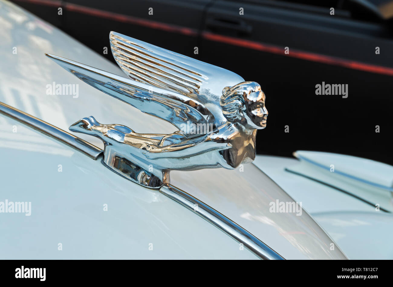 Flying Lady Hood Ornament Chrome