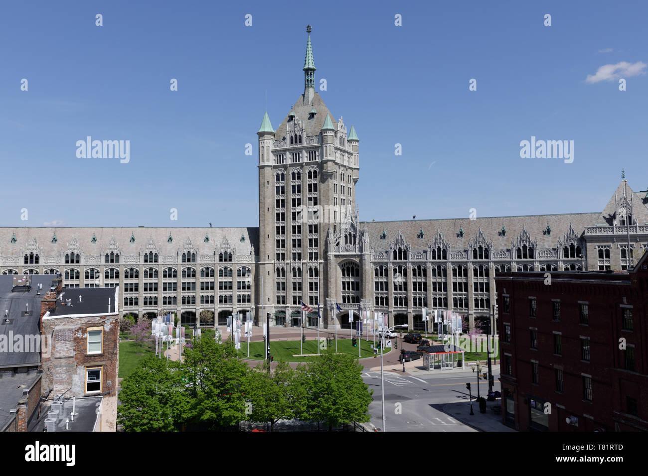 The SUNY System Administration Building, aka the Old D&H Railroad Building. Gothic style. Central tower is 13 stories high. The southern tower's 4 top Stock Photo