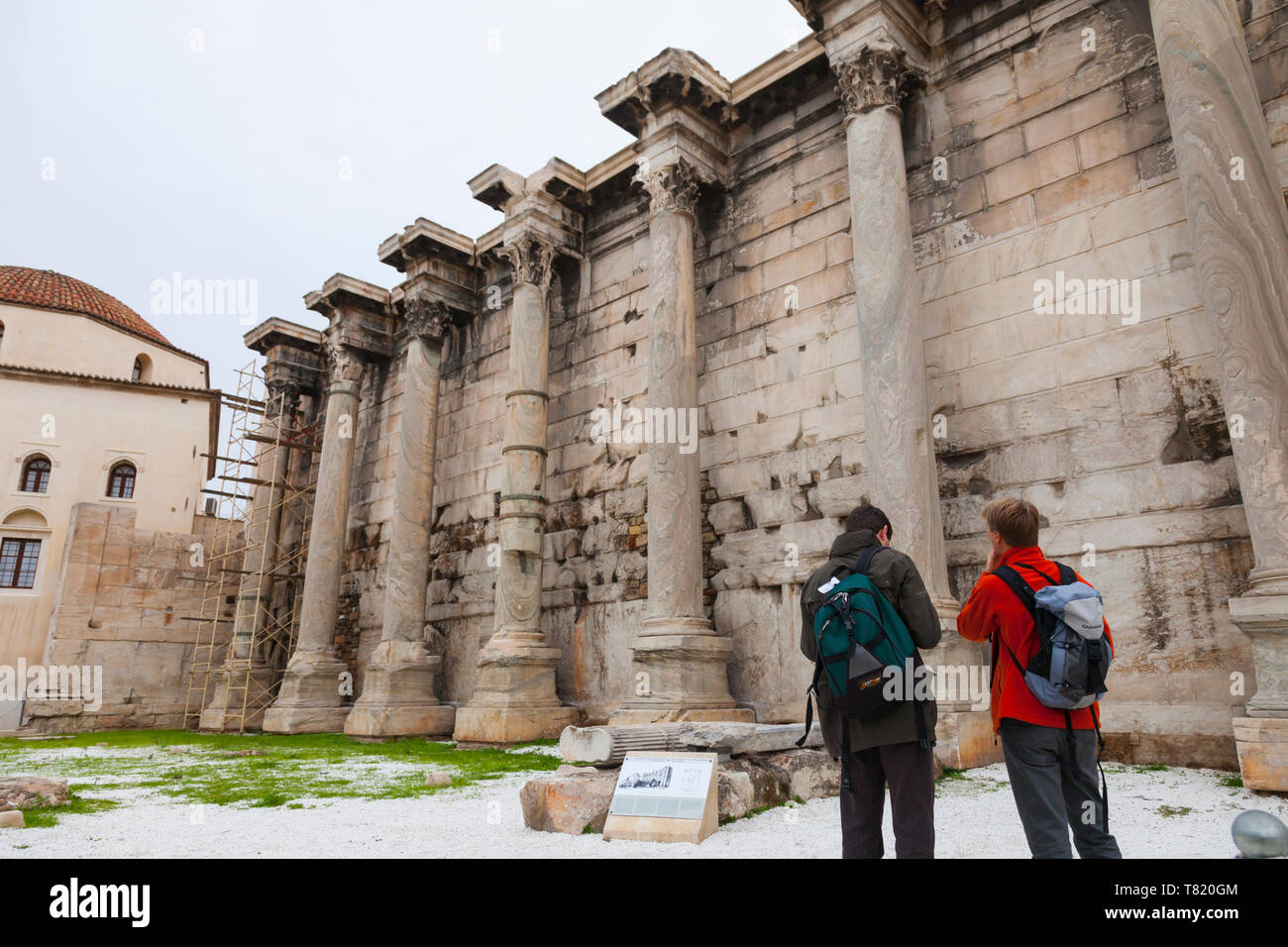 Biblioteca de Adriano. Ágora Romana. Acrópolis. Atenas, Grecia Stock Photo  - Alamy
