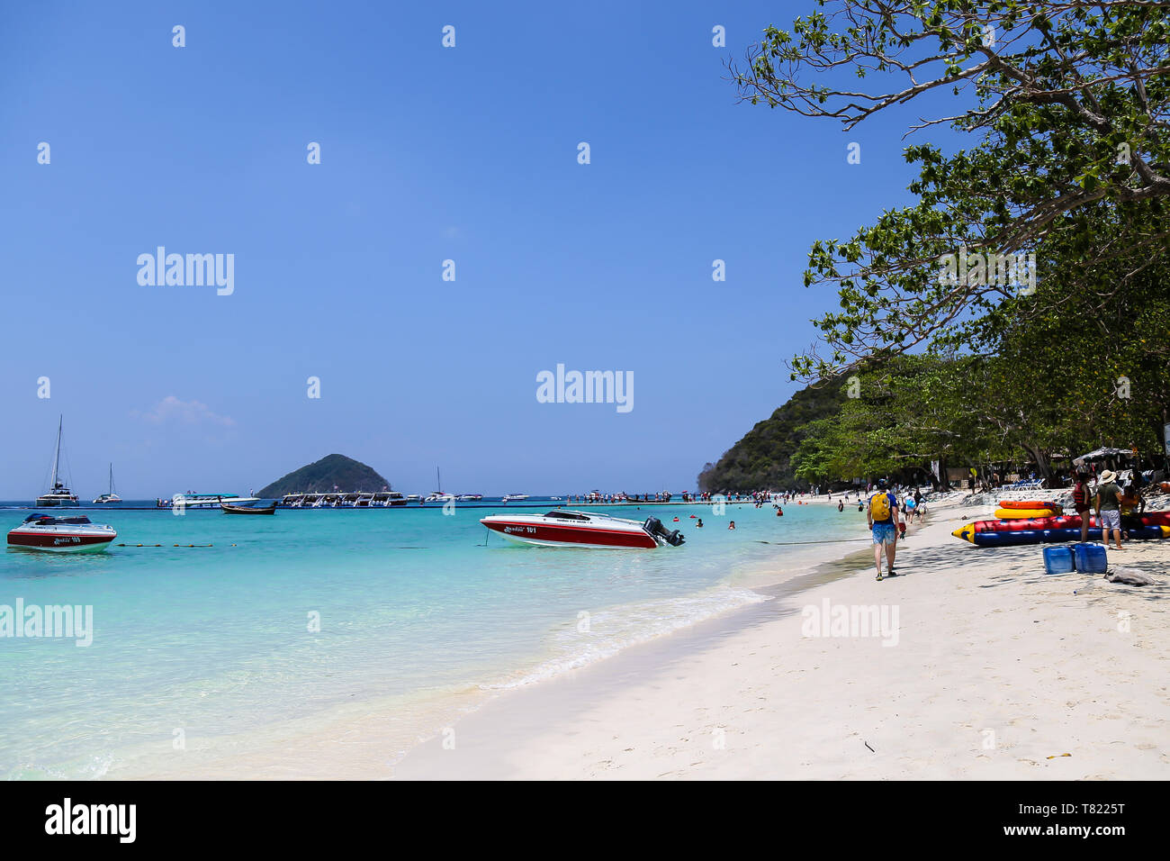 Summertime at Raya Island, Phuket, Thailand and so many tourists from