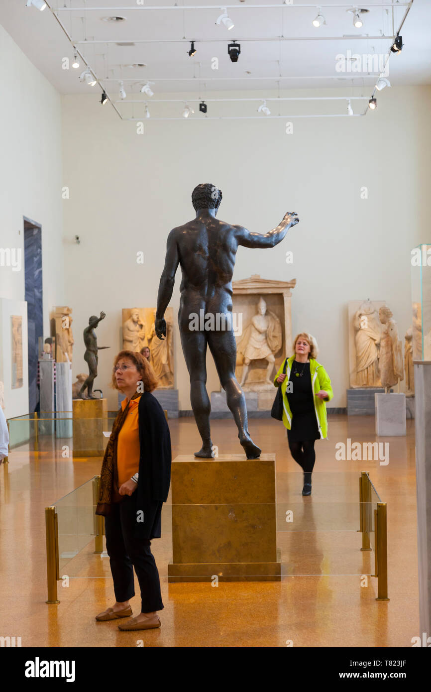 Estatua de bronce grecia hi-res stock photography and images - Alamy
