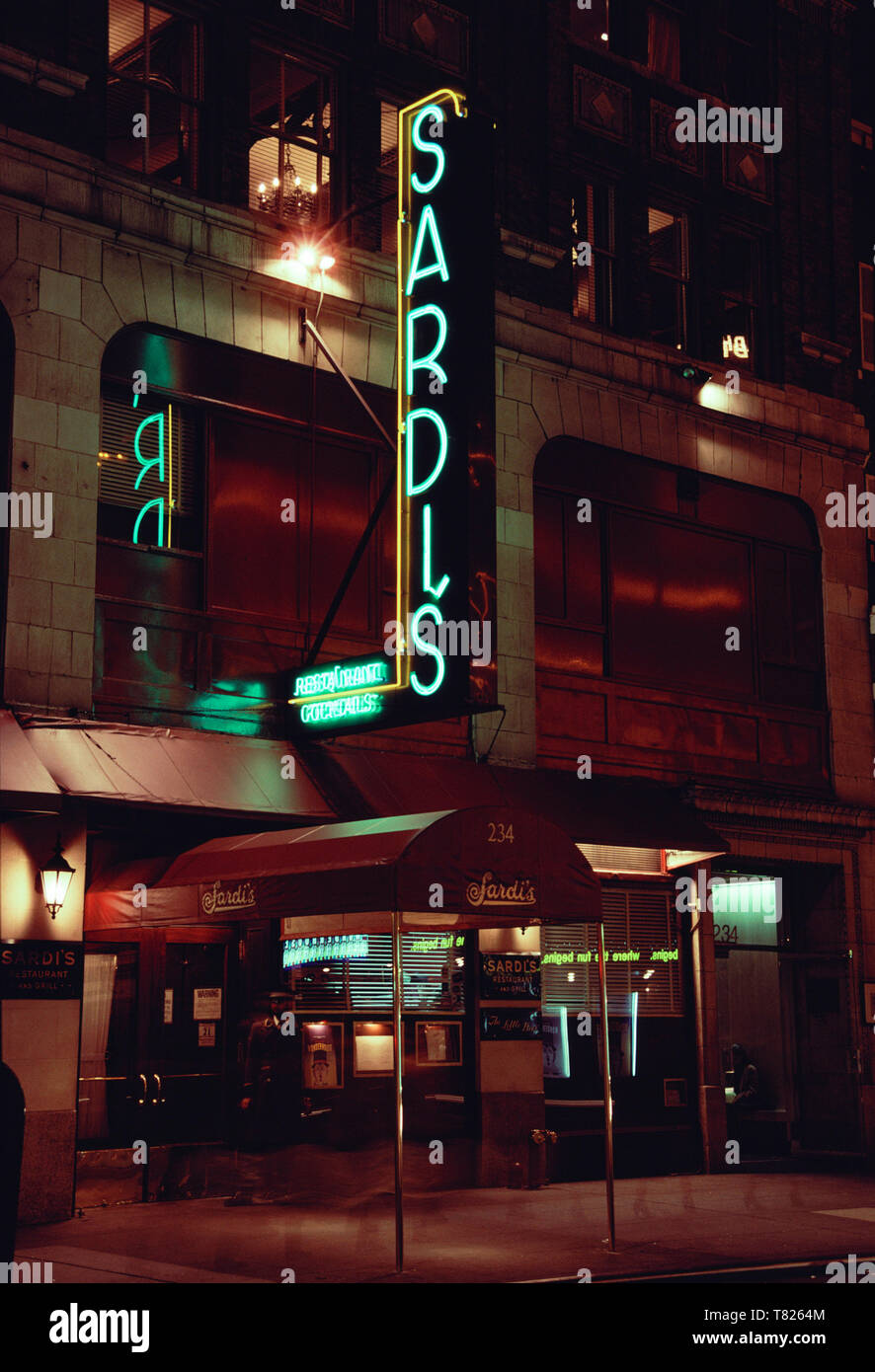 Sardi's Restaurant and Grill Sign, 1990s, Times Square, NYC, USA Stock