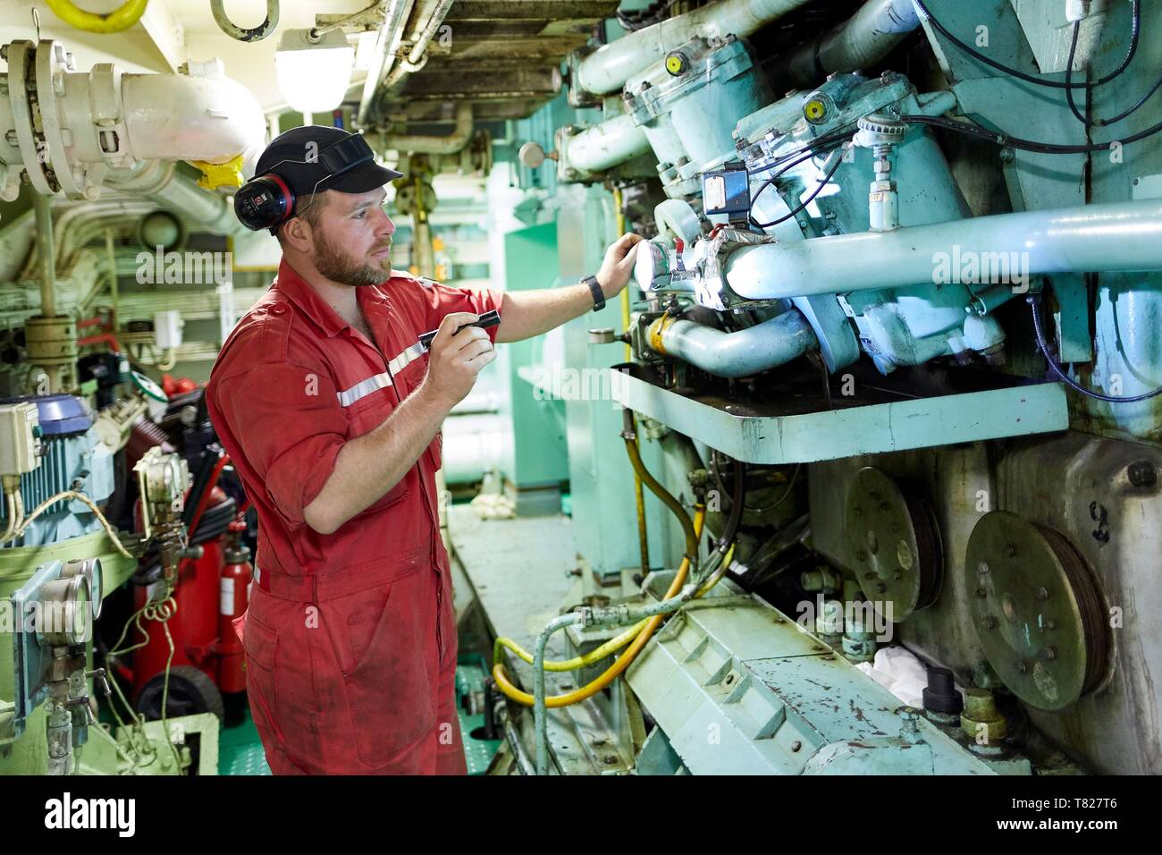 Chief Mechanic High Resolution Stock Photography And Images Alamy