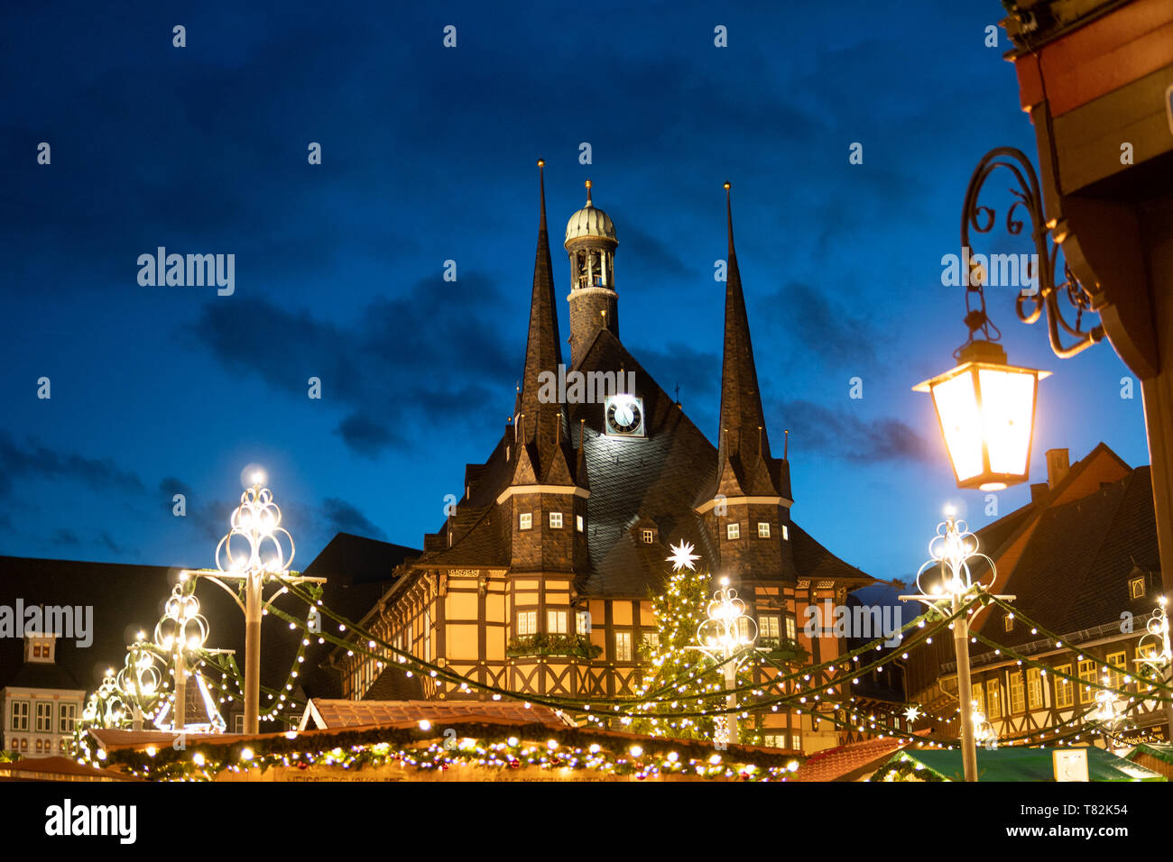 Town hall Wernigerode Christmas market and benefactor fountain lights