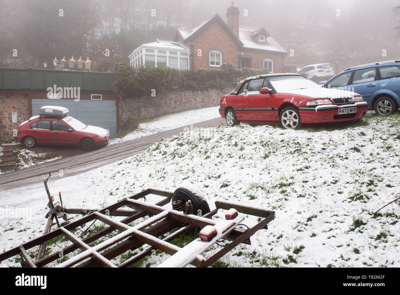 Malvern, Worcestershire, UK. Snow and freezing mist covers the Malvern