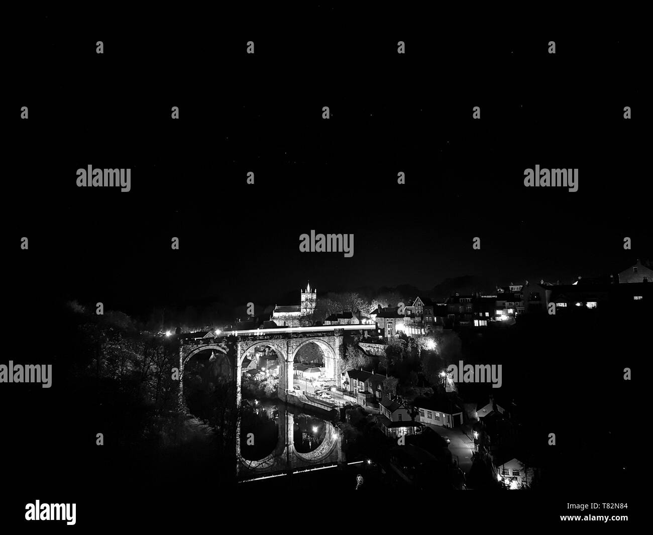 Black-white photo of Knaresborough Railway Viaduct at Night - River Nidd - Yorkshire, England, UK. View from the castle. Night landscape. Big Dipper. Stock Photo