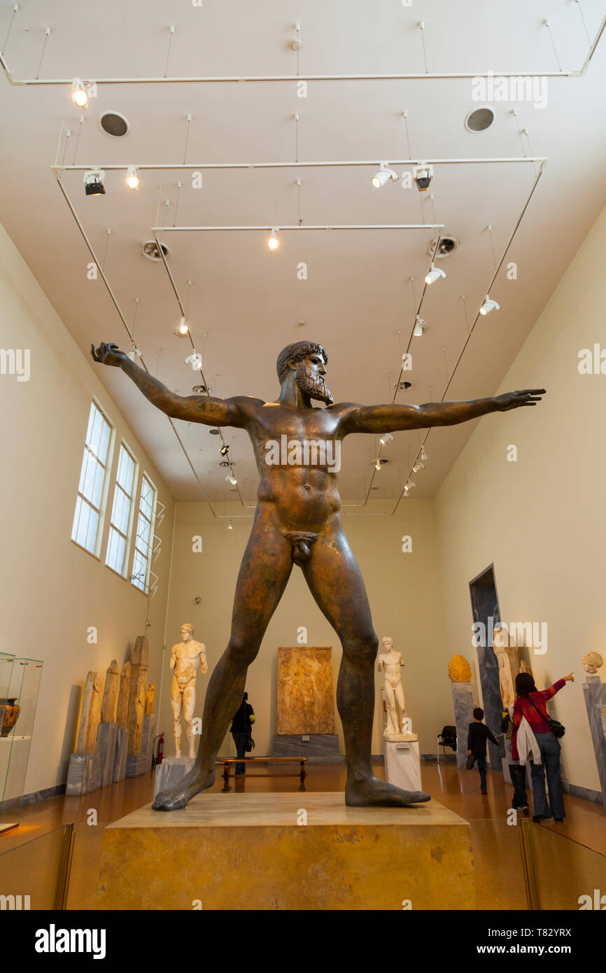 Estatua de bronce grecia hi-res stock photography and images - Alamy