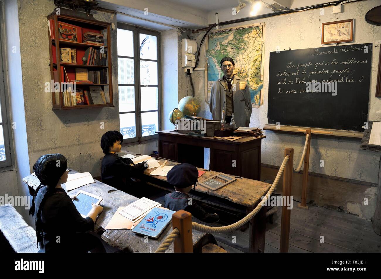 France, Alpes de Haute Provence, Parc National du Mercantour (Mercantour National Park) and Vallee du Haut Verdon, Colmars les Alpes, reconstitution of a 1930s school classroom Stock Photo