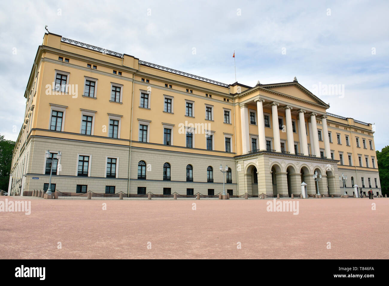 Royal Palace Slottet Or Det Kongelige Slott Oslo Norway Scandinavia 