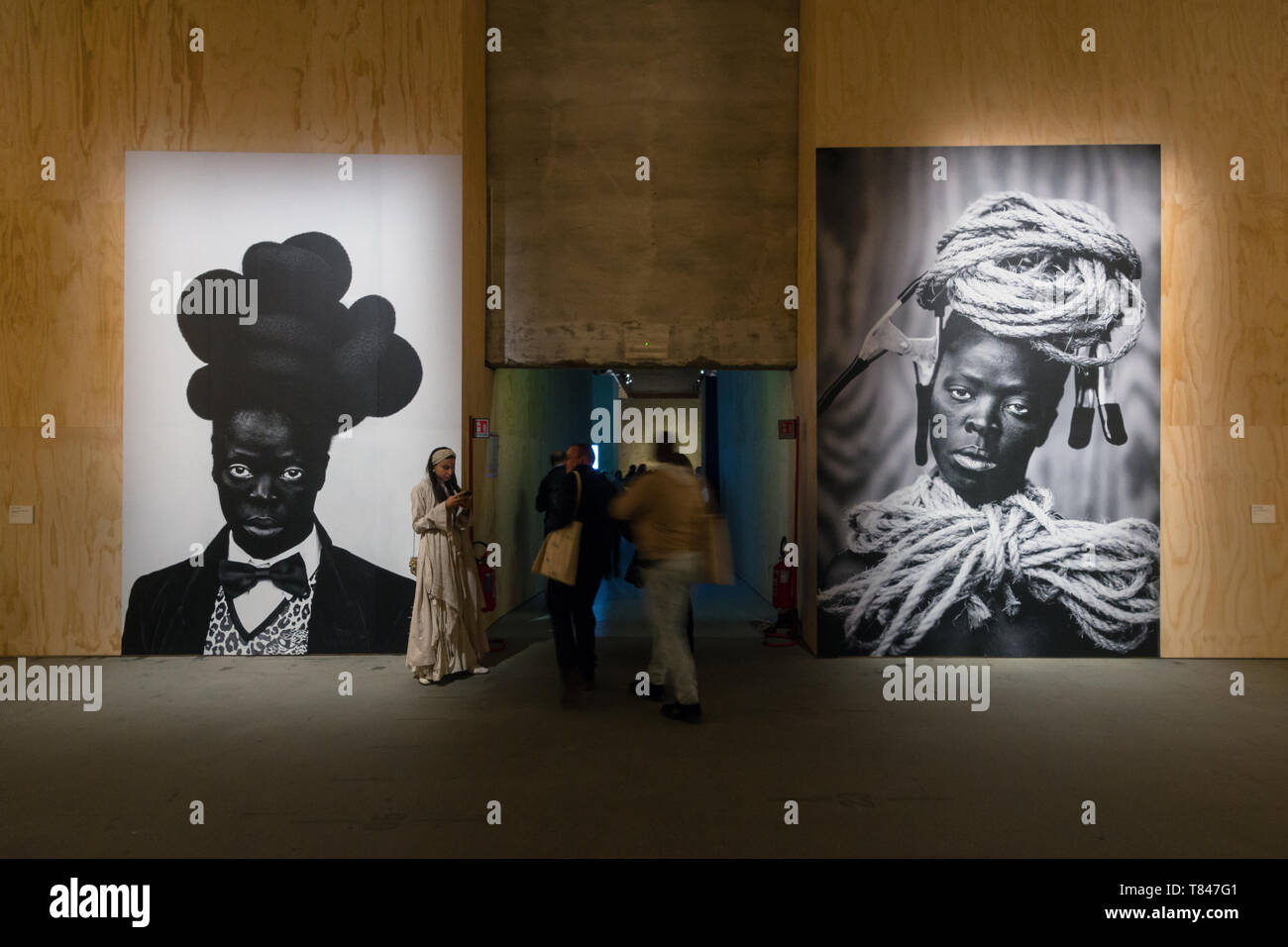 African Art Exhibition High Resolution Stock Photography and Images Alamy