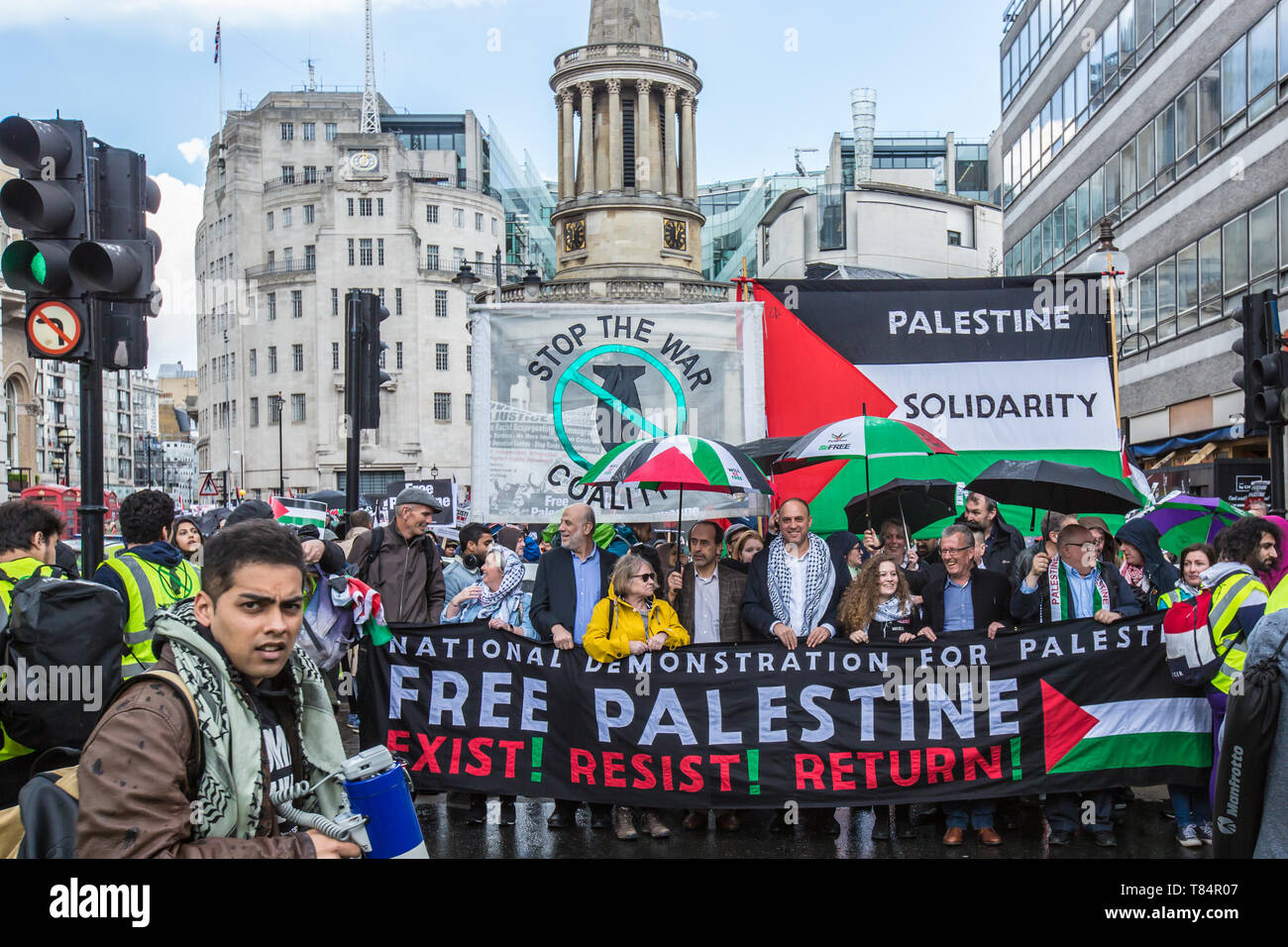 11 May, 2019. London,UK.  Lindsey German, Husam Zomlot (Palestine Mission Ambassador), Ahed Tamimi and her father (Bassem Tamimi) join thousands marching for Palestine in central London in a demonstration organised by the Palestinian Solidarity Campaign. David Rowe/ Alamy Live News Stock Photo