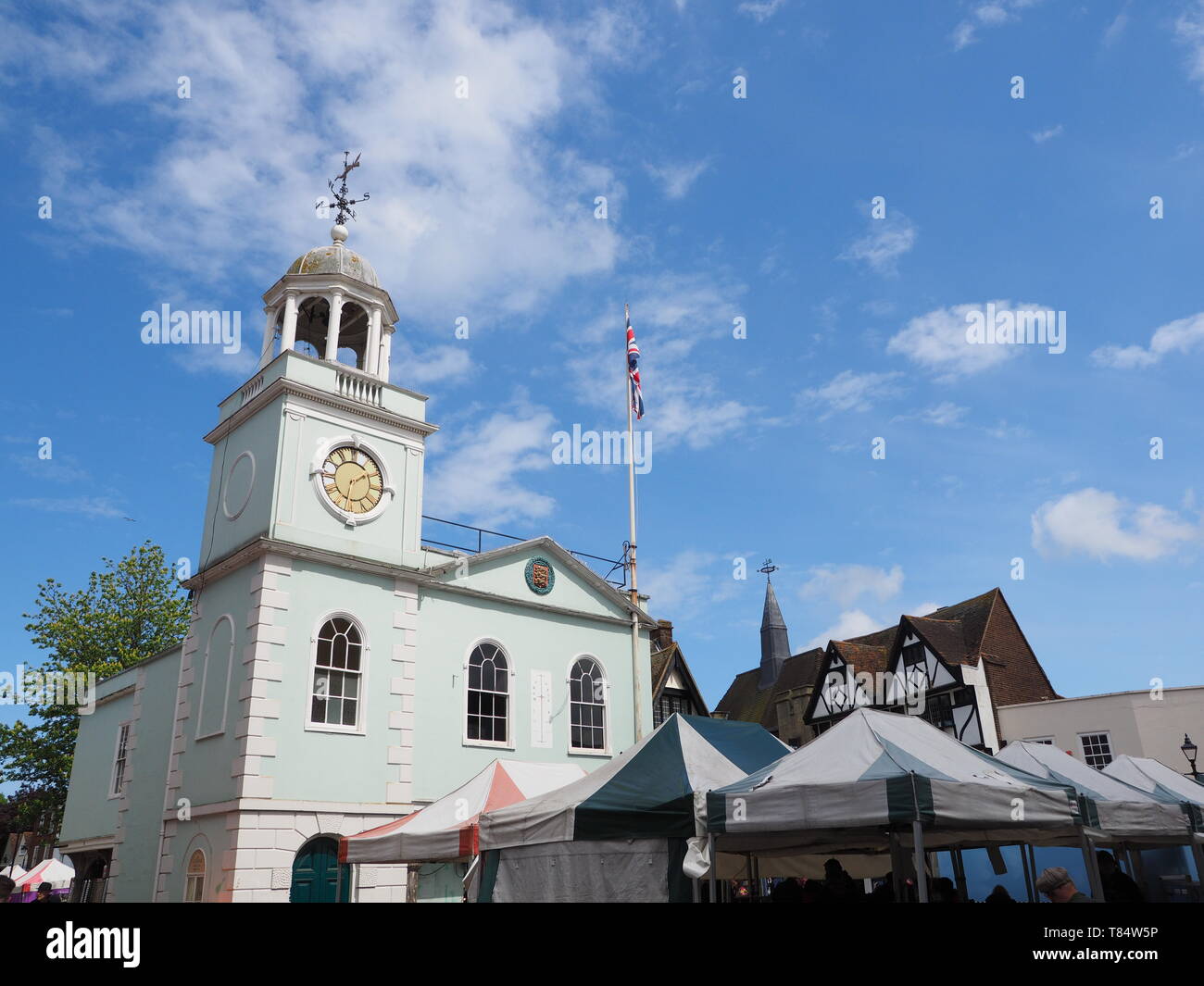 Faversham, Kent, UK. 11th May, 2019. UK Weather a sunny afternoon in