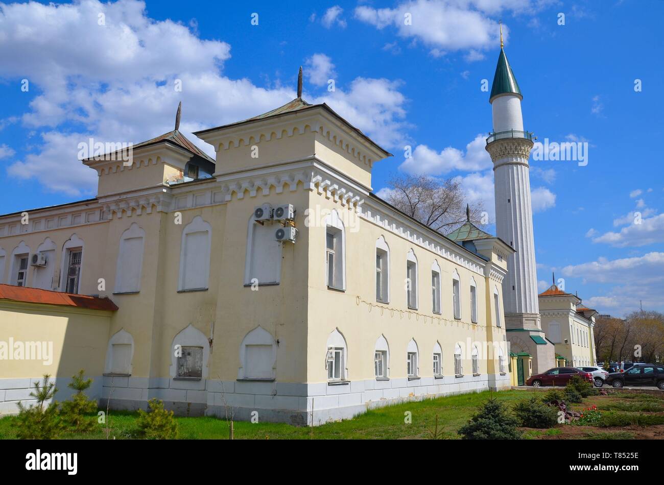 Orenburg, eine Stadt zwischen Europa und Asien am Ural in Russland: die Karavanseray-Moschee Stock Photo
