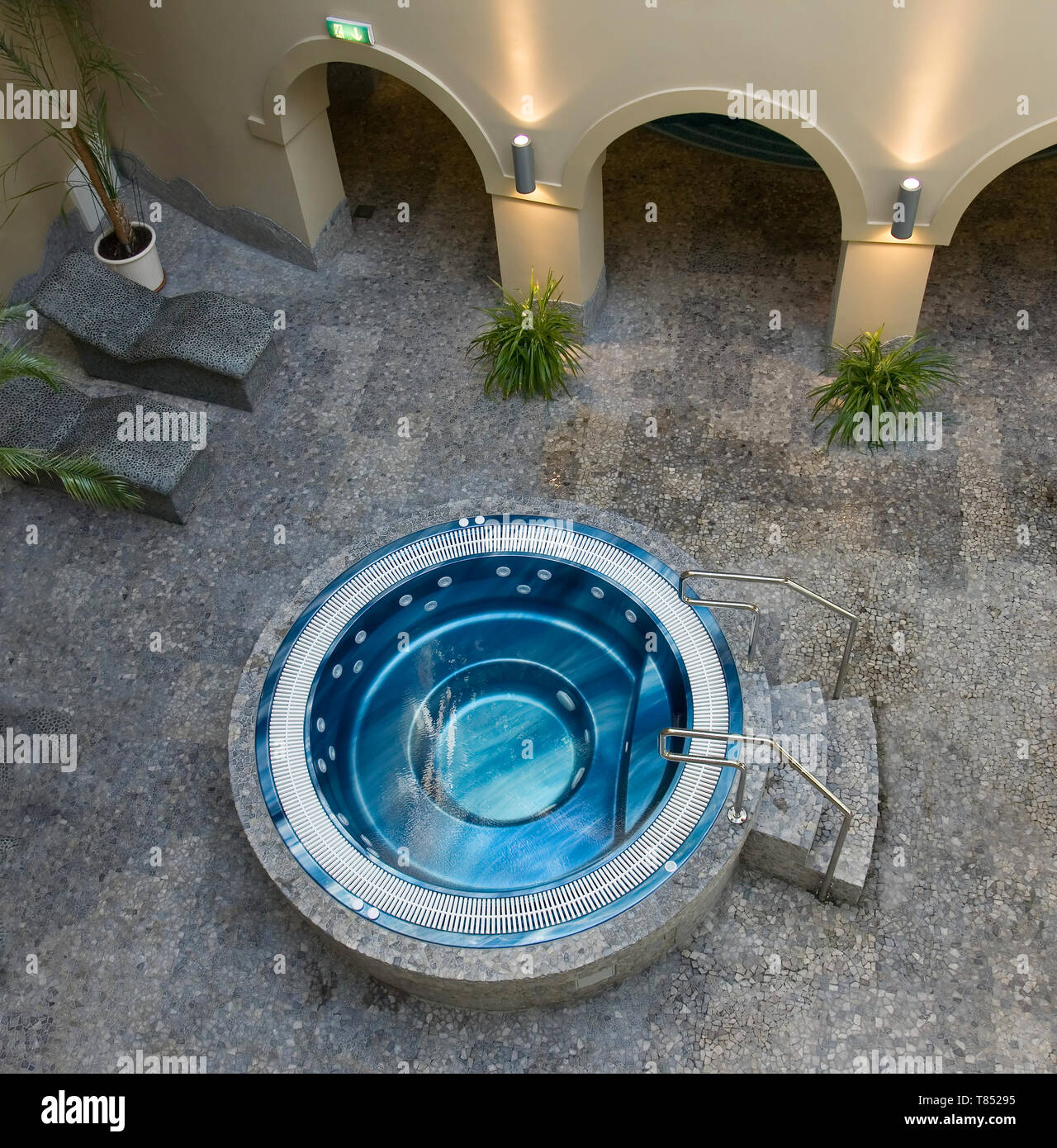 Spa Hot Tub Stock Photo Alamy