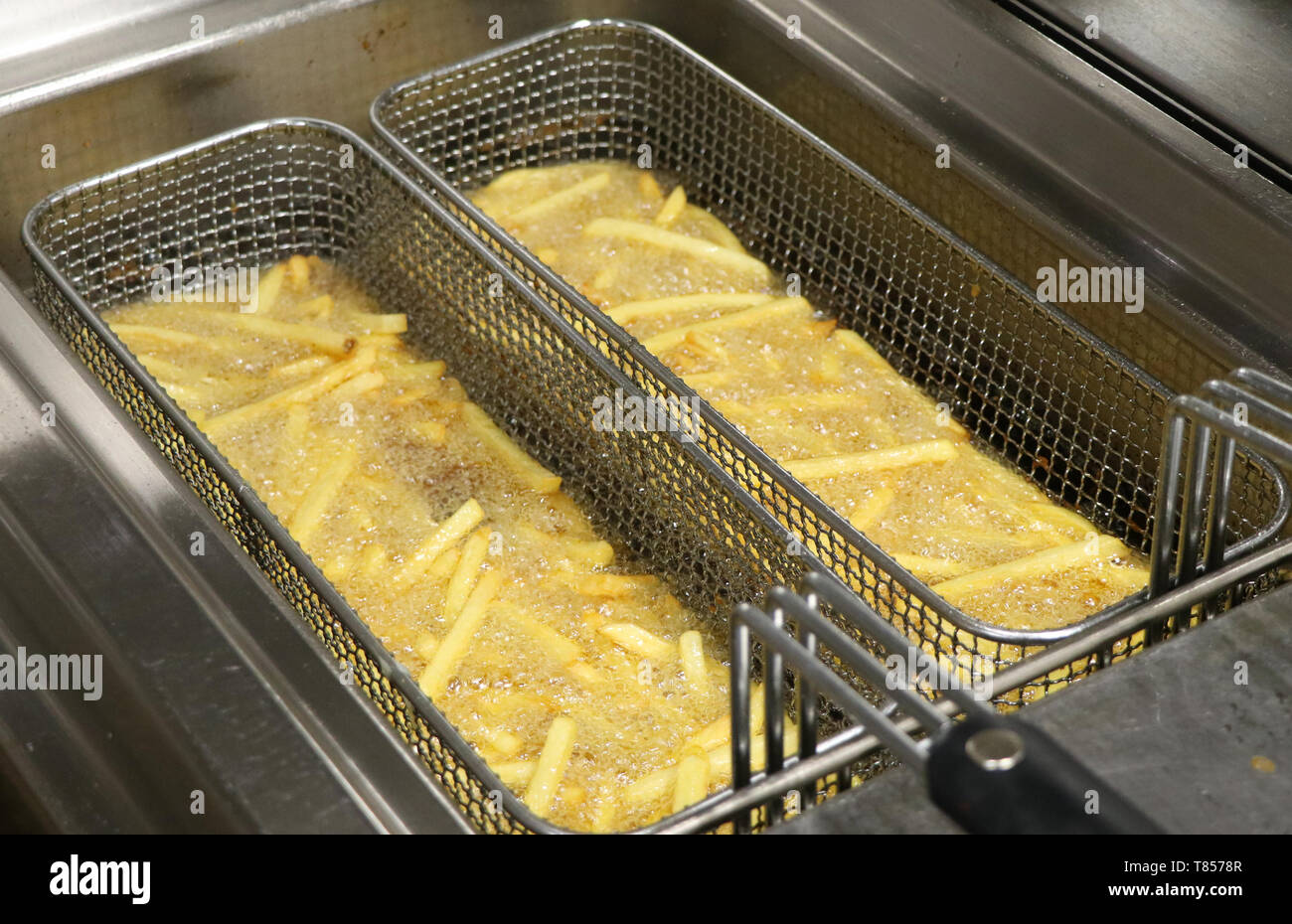 Deep fat fryer chips hires stock photography and images Alamy
