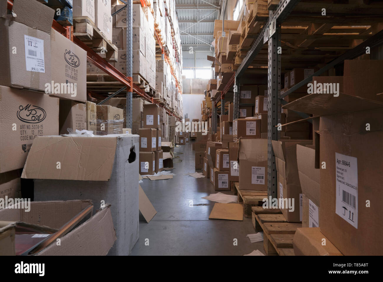 Messy Warehouse Aisle Stock Photo Alamy