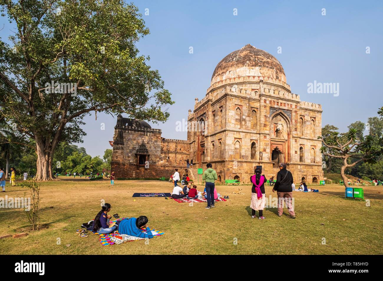 India, New Delhi, Lodi (or Lodhi) Gardens, 15th century Bara Gumbad Stock Photo