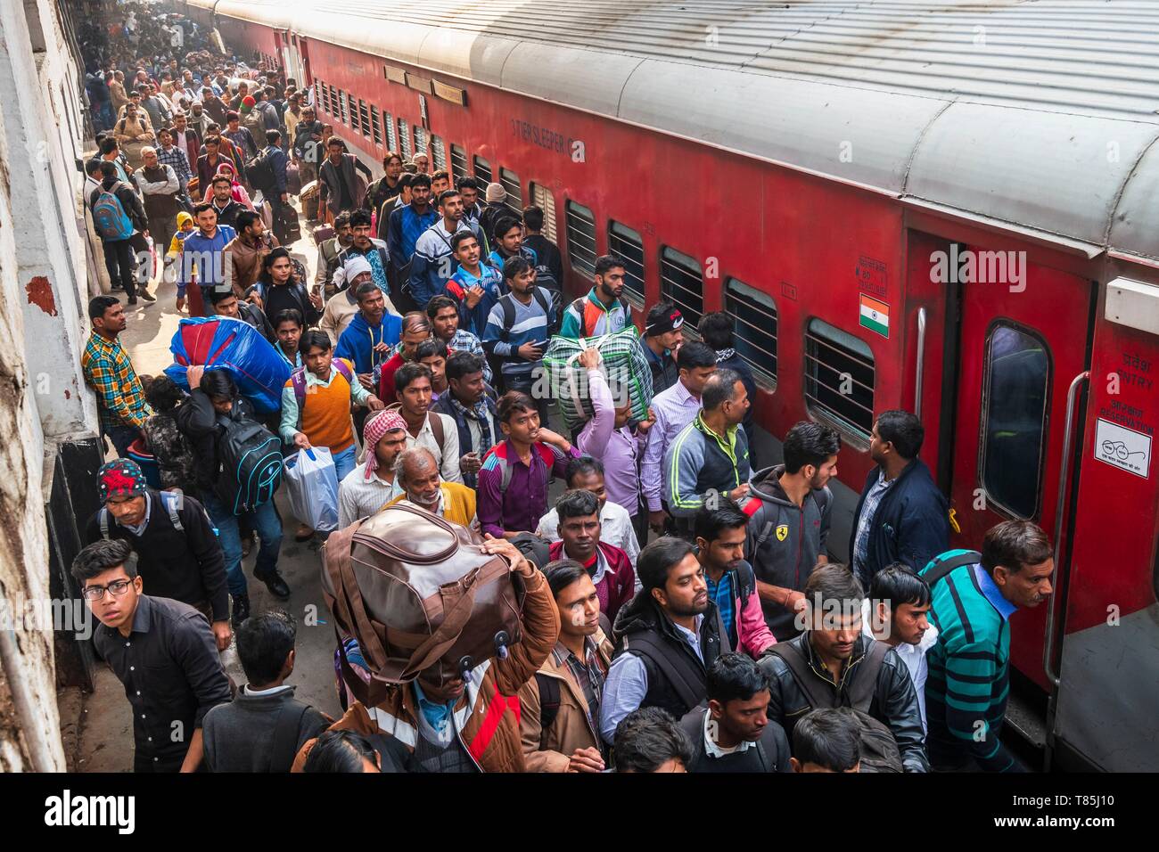 india-new-delhi-paharganj-district-new-delhi-railway-station-stock