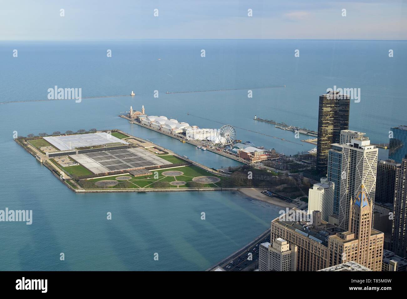 The iconic Chicago Navy Pier in Lake Michigan along the Chicago coastline, Near North Side, Chicago, Illinois, USA Stock Photo