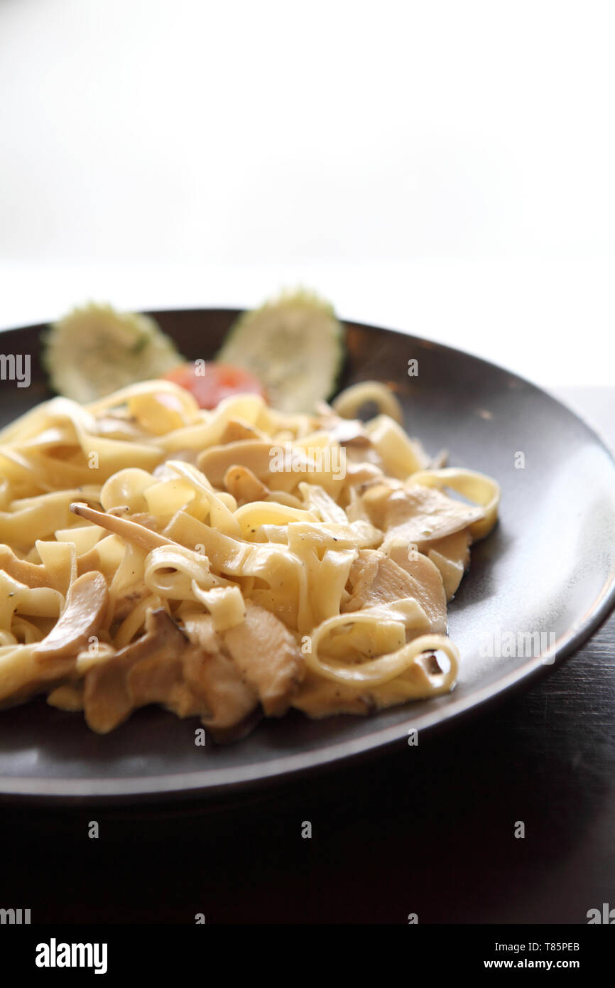 fettuccine with chicken and cream Stock Photo