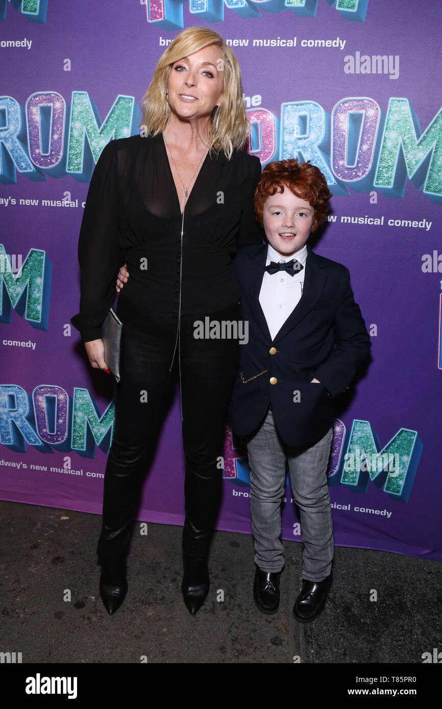 Jane Krakowski And Robert Godley High Resolution Stock Photography And Images Alamy