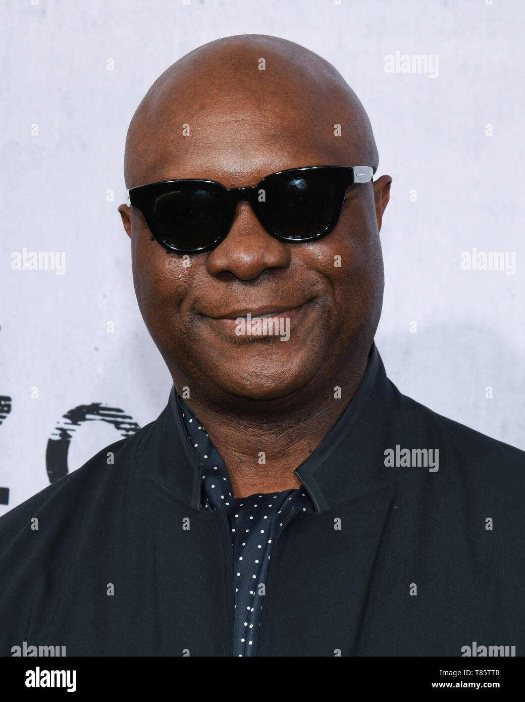 Robert wisdom the wire hi-res stock photography and images - Alamy