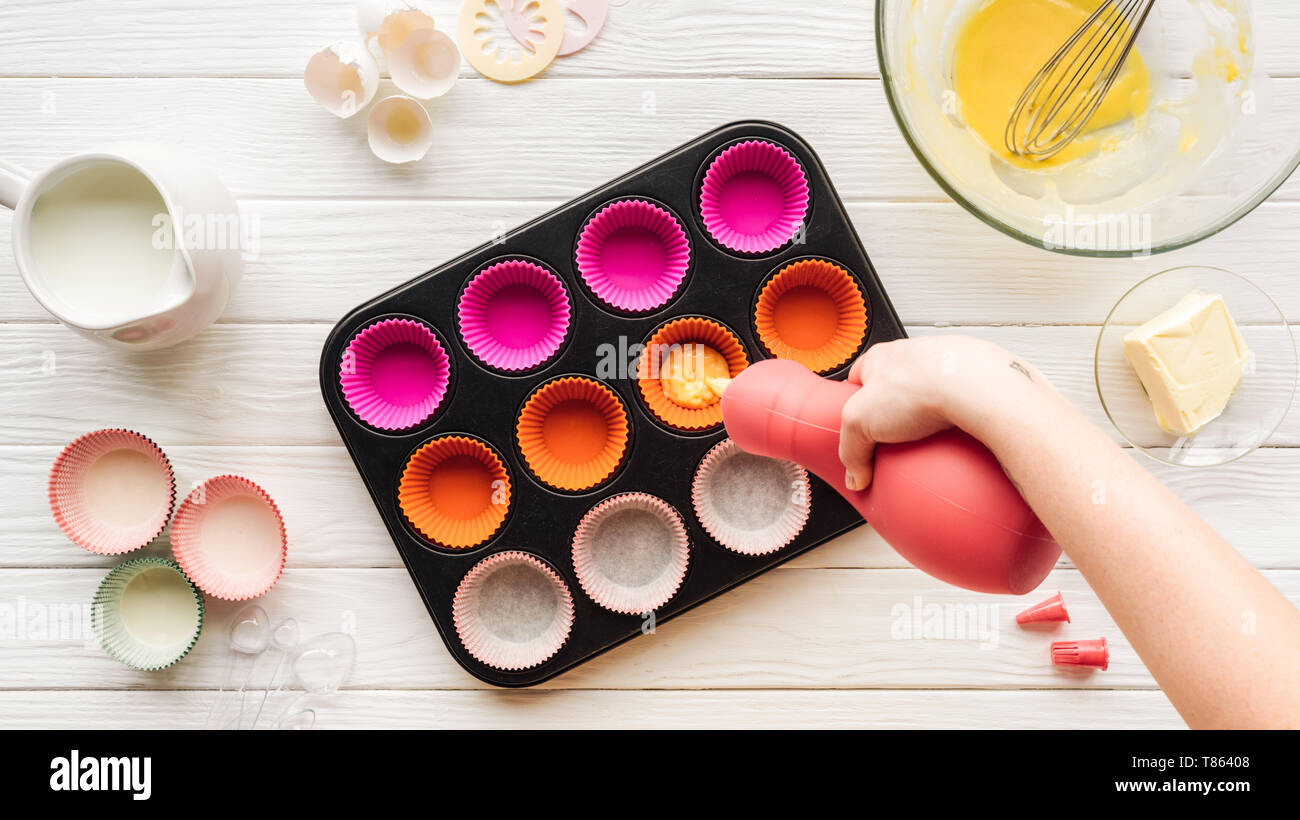Muffin Pan and Cupcake Liners Stock Photo - Alamy