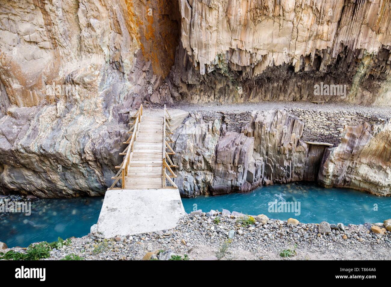 India, state of Jammu and Kashmir, Himalaya, Ladakh, Zanskar, Spang River Gorge at Sumdo Stock Photo