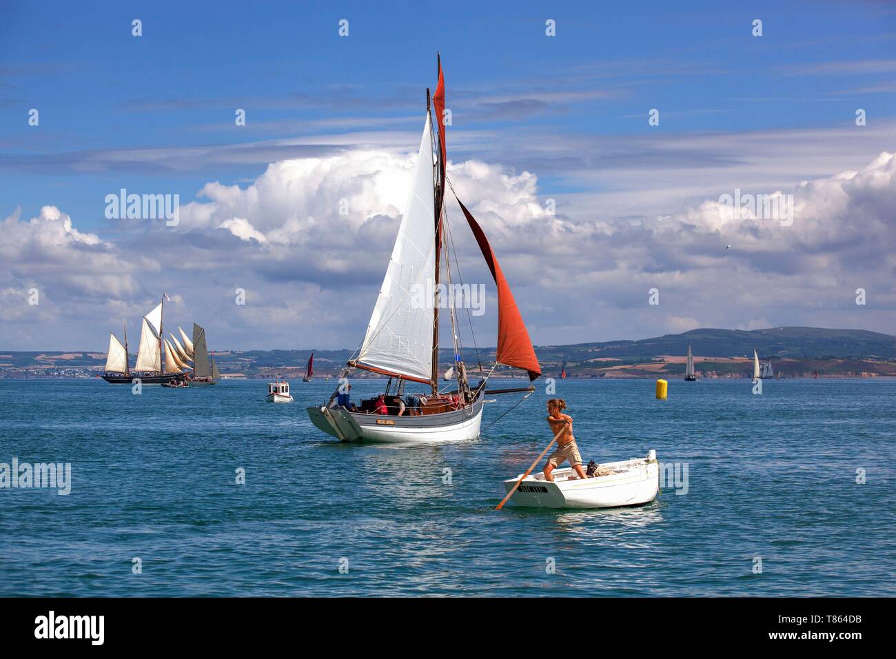 France, Finistere, Douarnenez, Temps Fete Maritime Festival, Seiz Avel, traditional boat in Rosmeur harbour Stock Photo