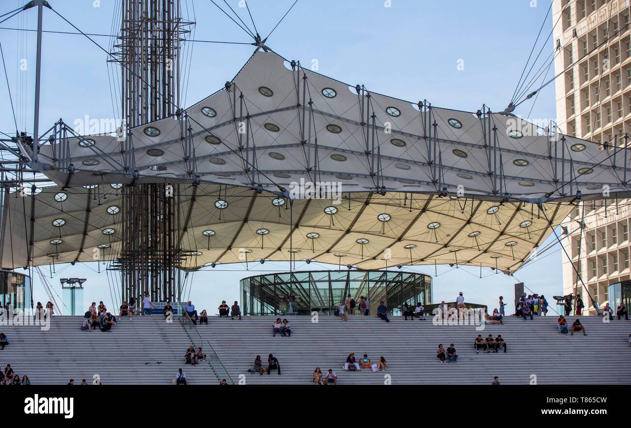 France, Hauts de Seine, suburb of Paris, La Defense, Puteaux, la Grande ...