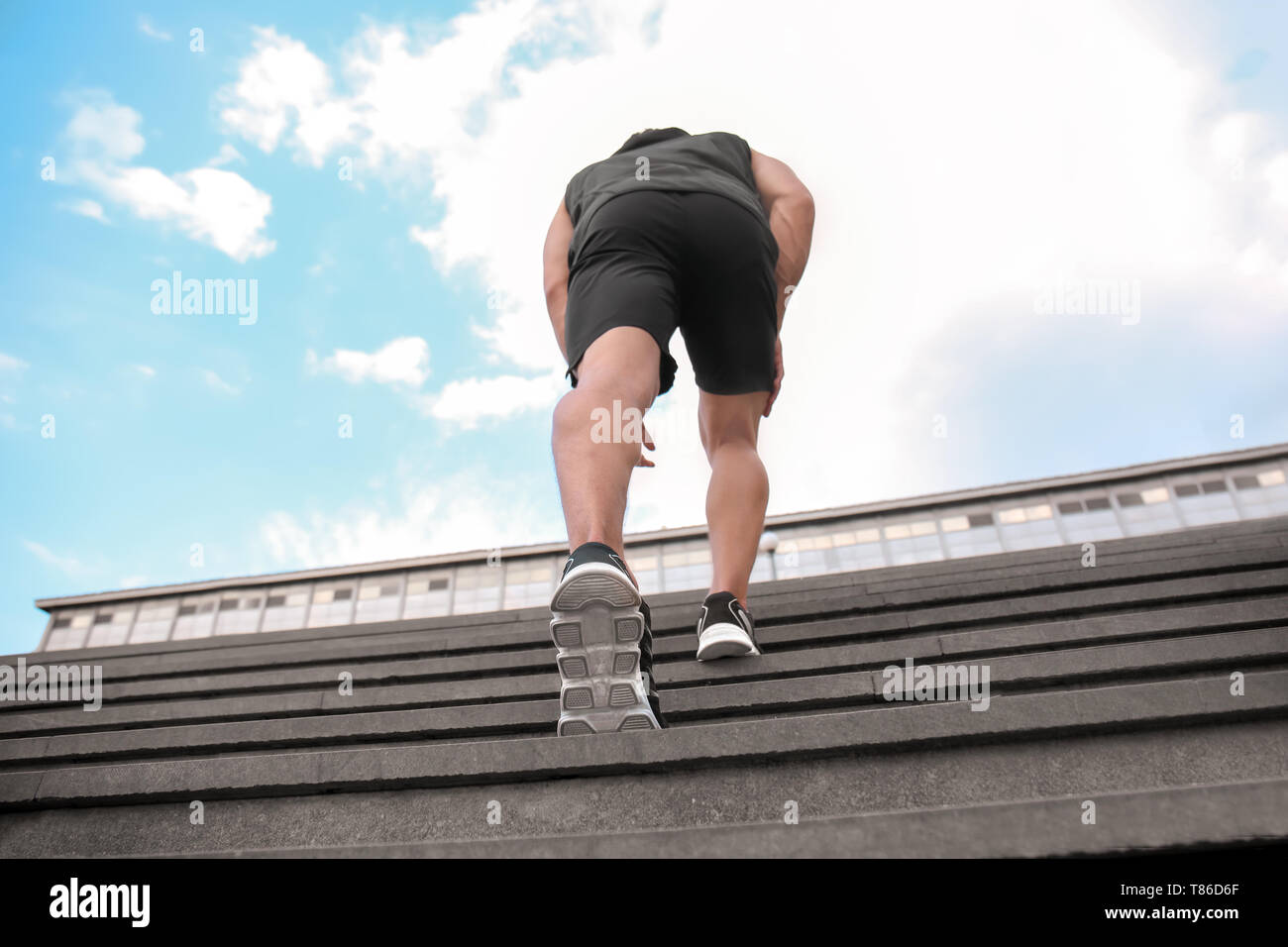 Sporty man training on street hi-res stock photography and images - Alamy