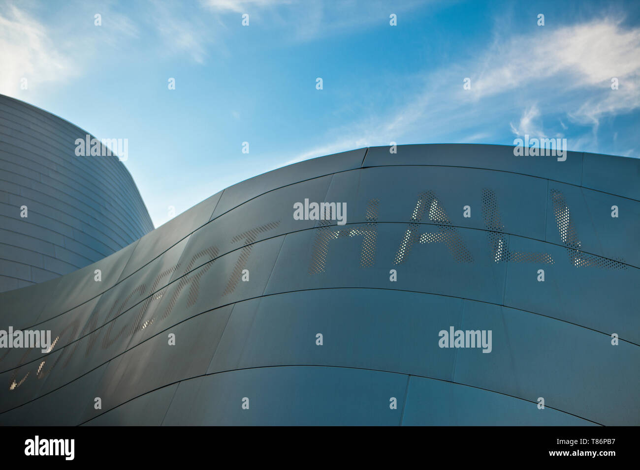 Curved Roof Line of a Modern Building Stock Photo Alamy