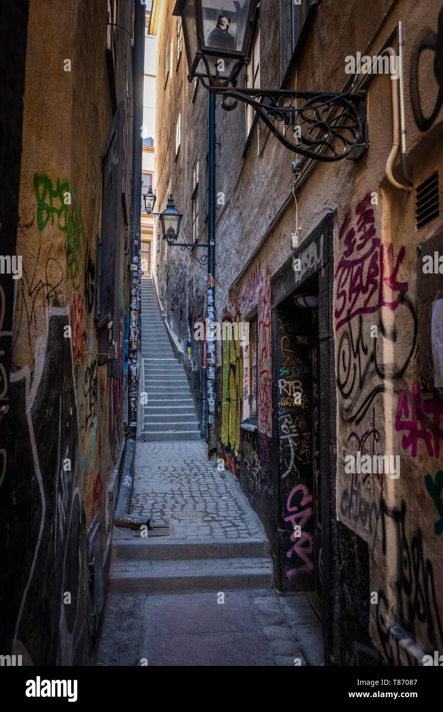 Graffiti Covered Alley High Resolution Stock Photography And Images Alamy Graffiti Covered Alley High Resolution Stock Photography And Images Alamy