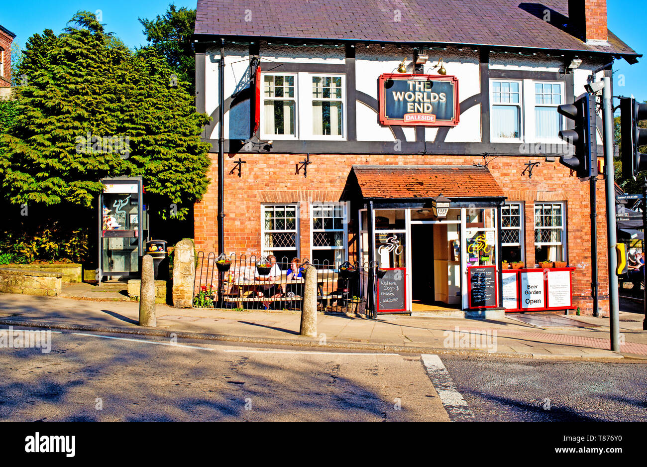 The Worlds End Pub, Knaresborough, England Stock Photo Alamy