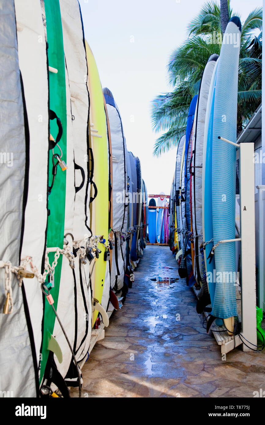 Surfboard locker hires stock photography and images Alamy